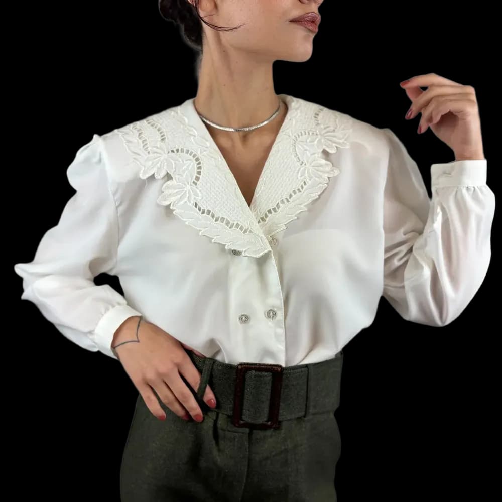 Yaka İşlemeli Vintage Gömlek